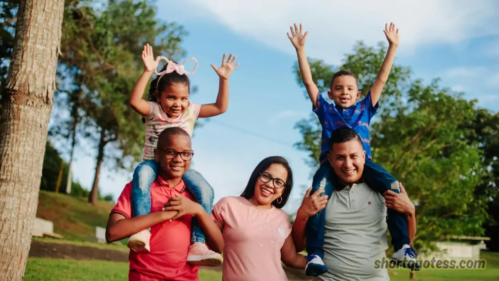 How to Say Happy Thanksgiving to Your Family — Cards, Captions & More